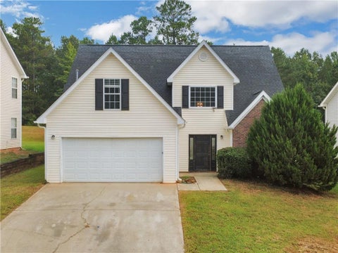Homes For Sale - 11704 Spring Lake Way<br/> Clayton County, Fayetteville, GA 30215