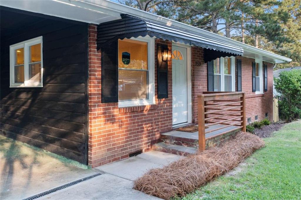 753 Commodore Drive