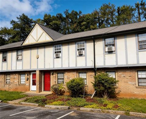 Townhouse For Sale - 1150 Rankin Street #4J<br/> Stone Mountain, GA 30083