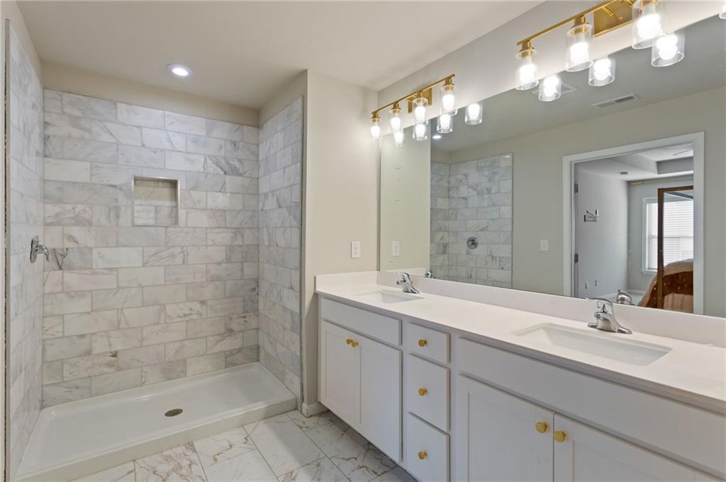 6504 Brooklake Court SE