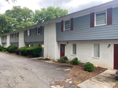 3241 Turner Street East Point GA 30344