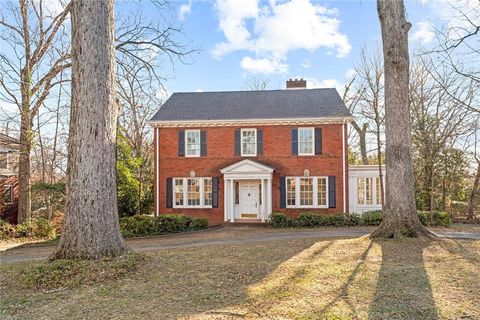 Photo of 931 Briarcliff Road NE, Atlanta, GA 30306 (MLS # 7698807)