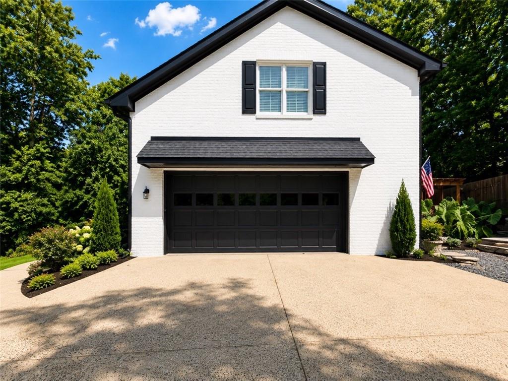 210 Pinehill Lane