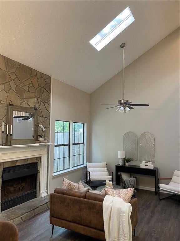 1068 Travelers Trail NW