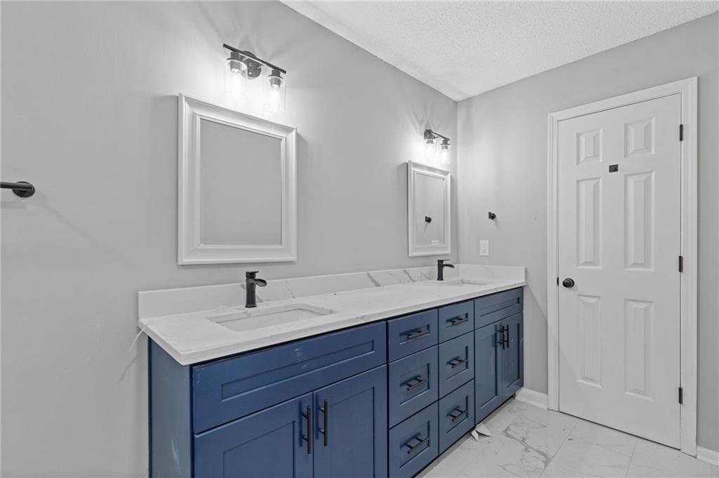 4990 Saxony Court, Stone Mountain, Georgia image 25