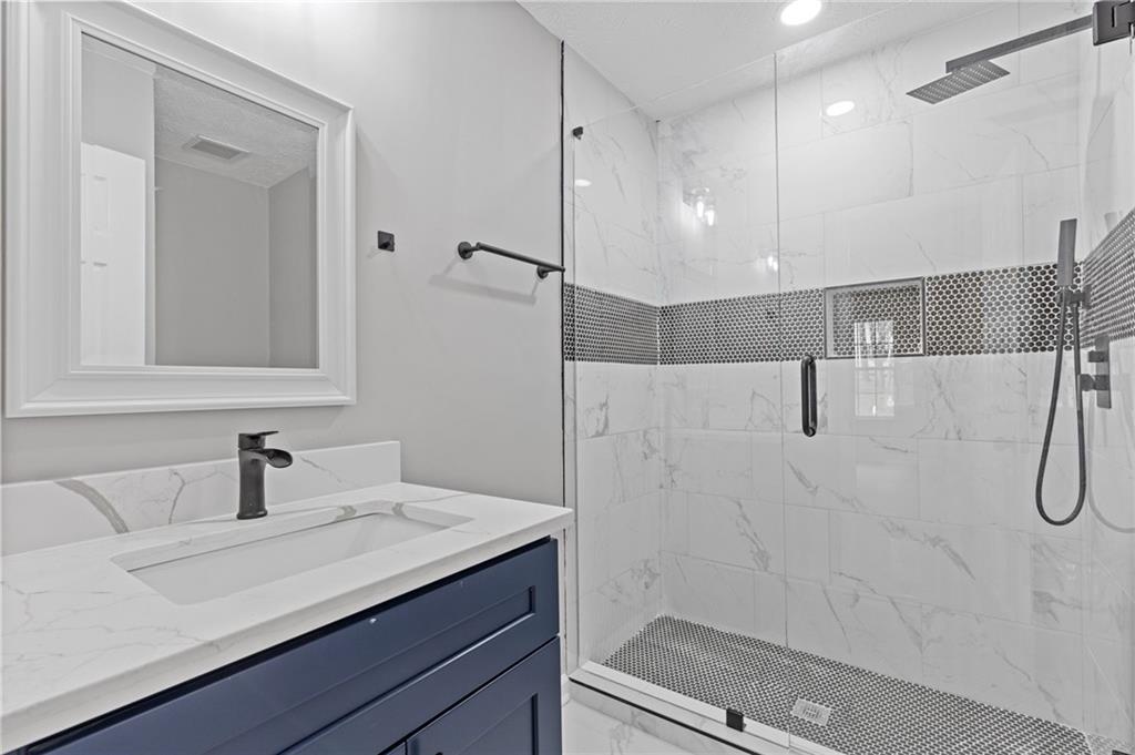 2599 Willow Creek Drive, Duluth, Georgia image 17