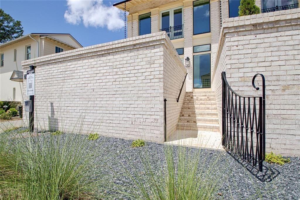 240 Rolison Way
