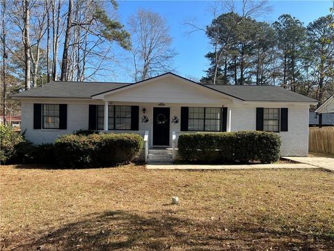 Homes For Sale - 121 Westchester Drive<br/> Barnesville, GA 30204