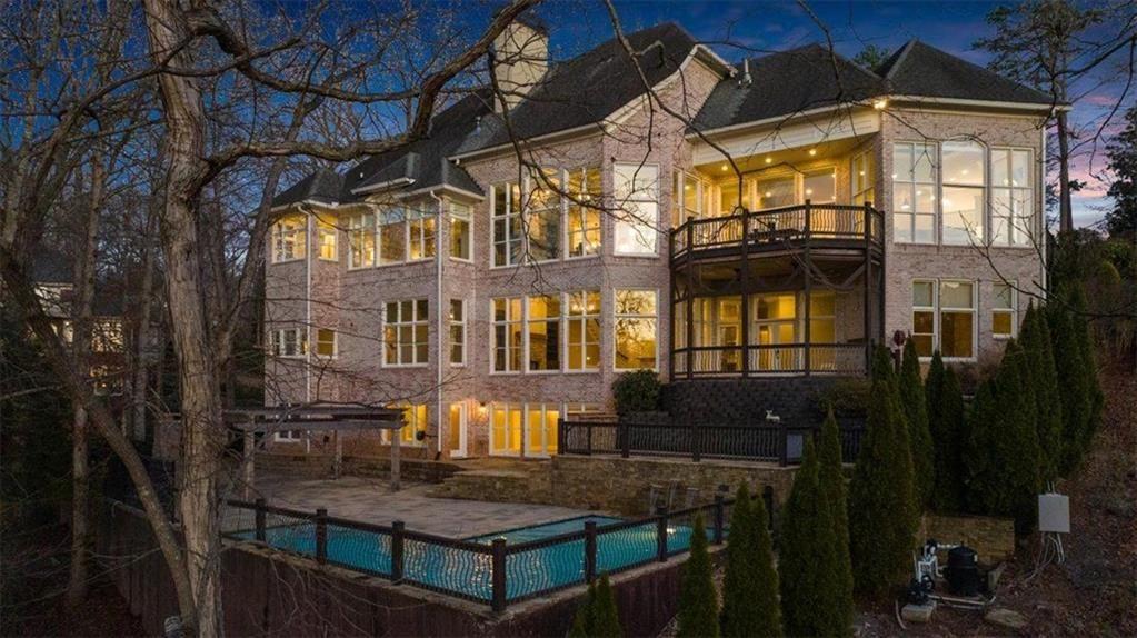 5610 Point West Drive