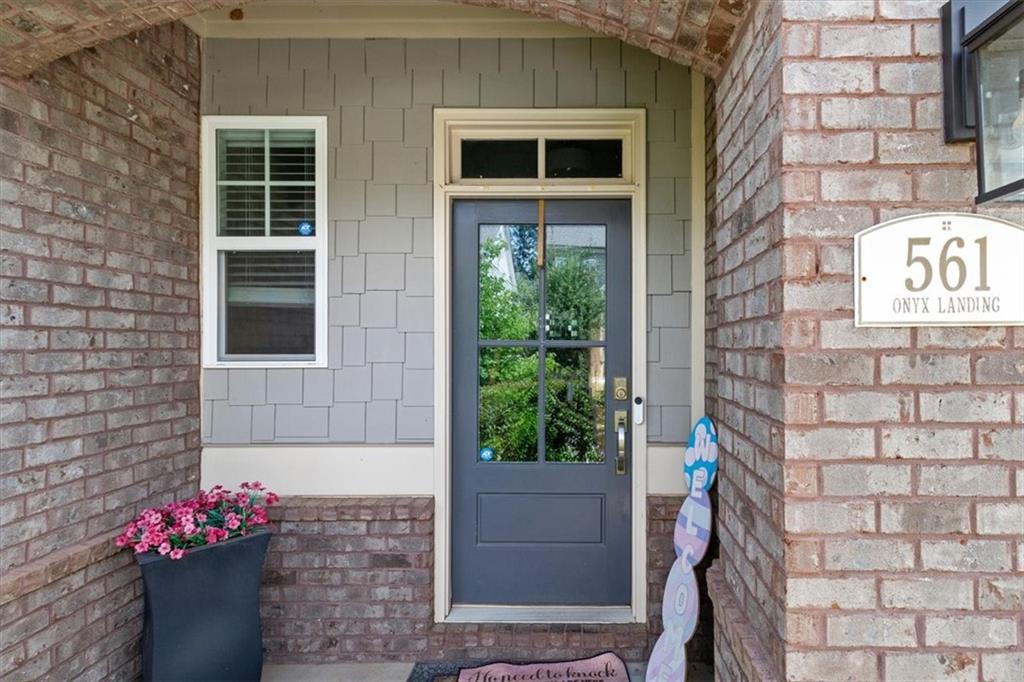561 ONYX Landing