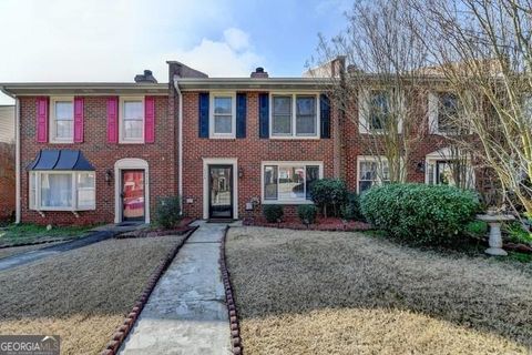 6118 Queen Anne Court Norcross GA 30093