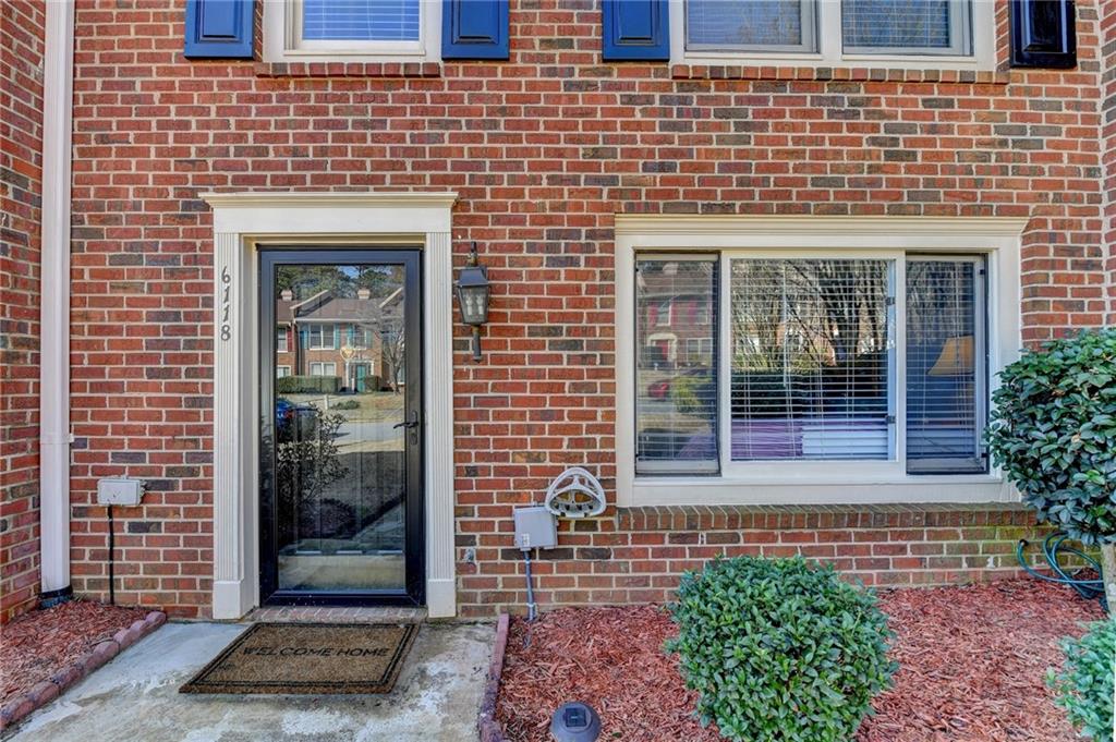 6118 Queen Anne Court