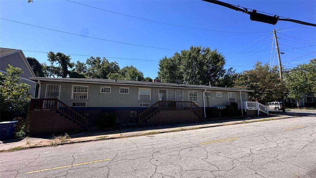 Investor’s Dream in Downtown Atlanta – Quadplex!
Welcome to 272 Glenn St SW, a rare multifamily opportunity just minutes from Downtown Atlanta, Mercedes-Benz Stadium, Georgia State University, and with quick access to I-20 and I-75/85. This solid brick quadplex features four spacious 1-bedroom, 1-bathroom units, each with a private entrance. With strong rental demand in the area, the property offers consistent cash flow potential and excellent upside for value-add renovations. Residents will enjoy walking distance to MARTA, parks, and ongoing neighborhood redevelopment projects, while investors will appreciate the long-term appreciation and income stability this location provides. Whether you’re looking to expand your portfolio or step into multifamily investing, this property delivers the perfect balance of location, income, and future growth.