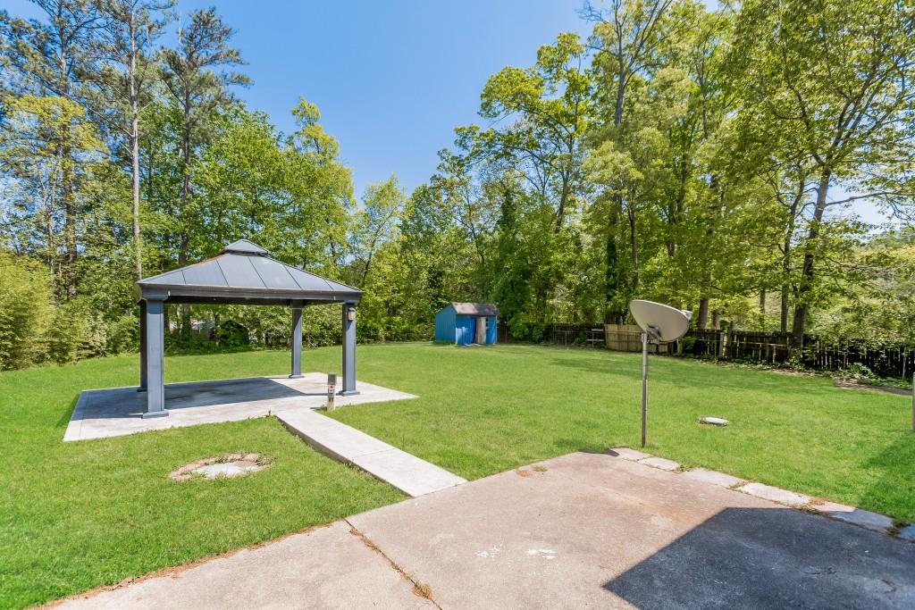 5702 Forest Drive, Acworth, Georgia image 15