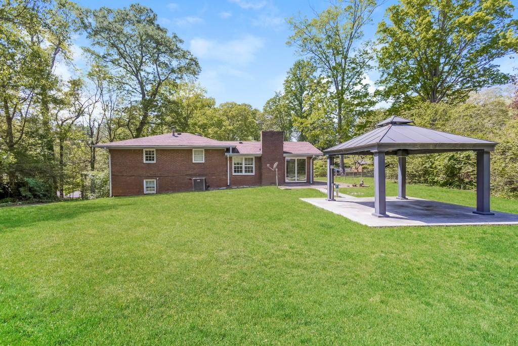 5702 Forest Drive, Acworth, Georgia image 14