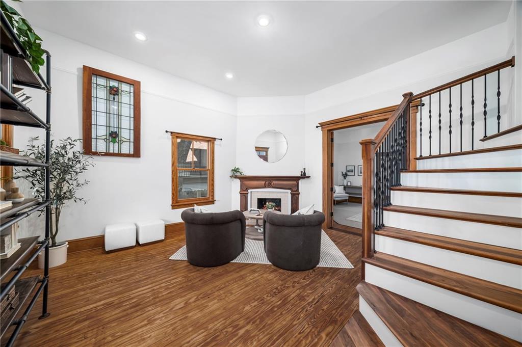 829 Ashland Avenue NE