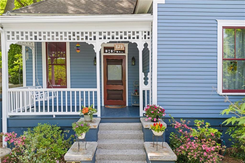 829 Ashland Avenue NE