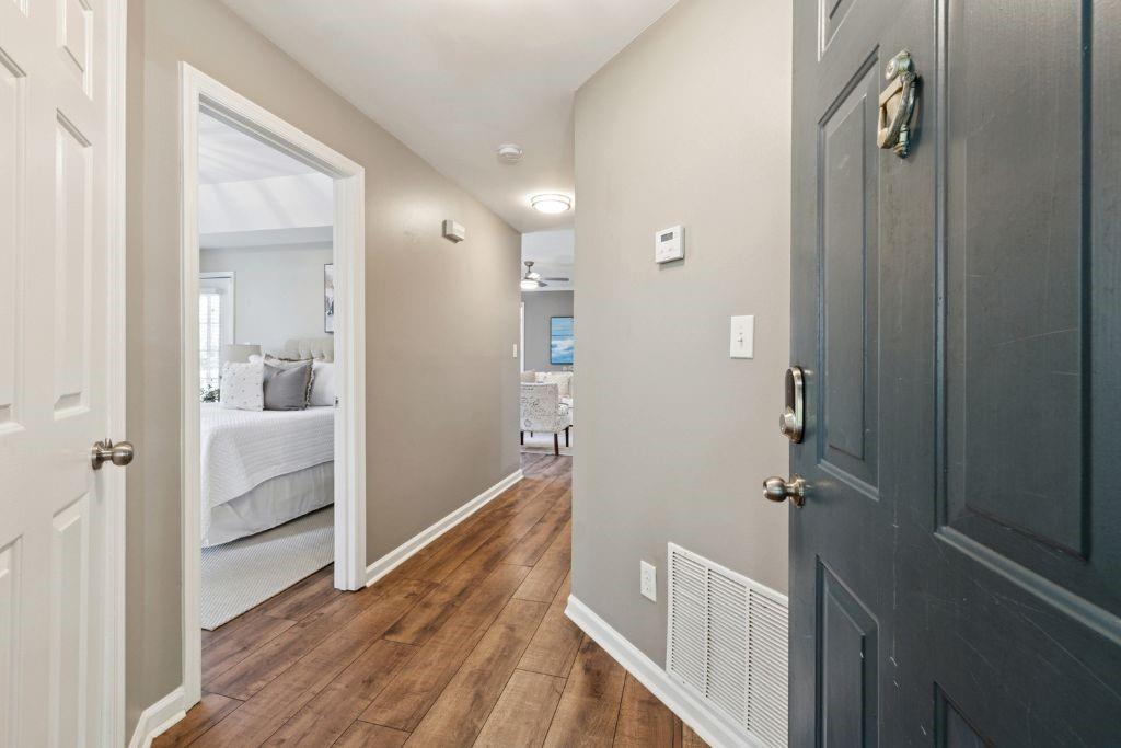 1037 Mcgill Park Avenue NE