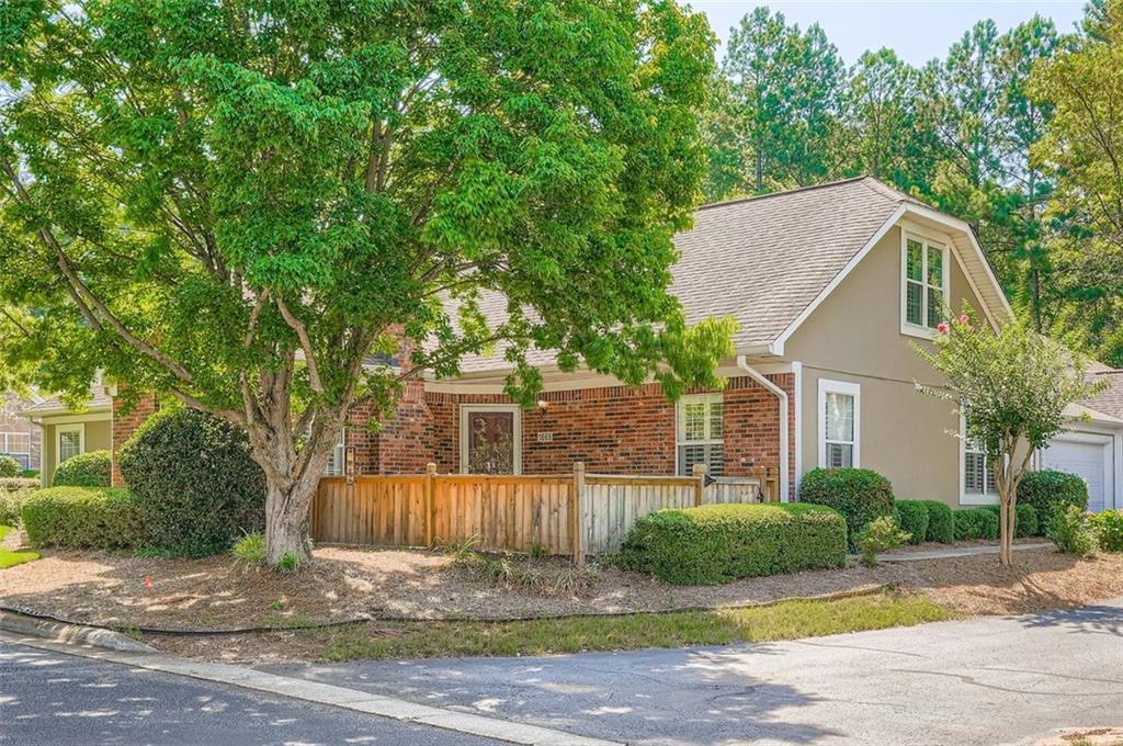 1868 KOLB FARM Circle SW