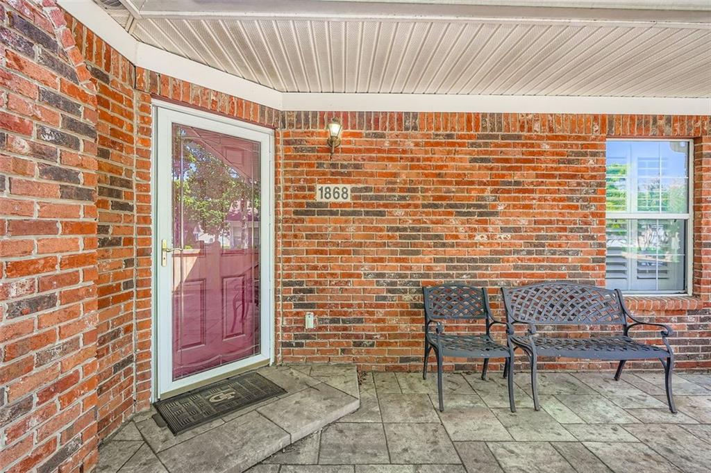 1868 KOLB FARM Circle SW