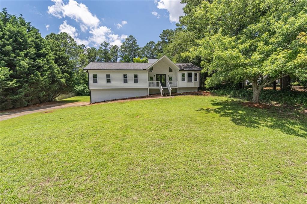 243 HICKORY Way