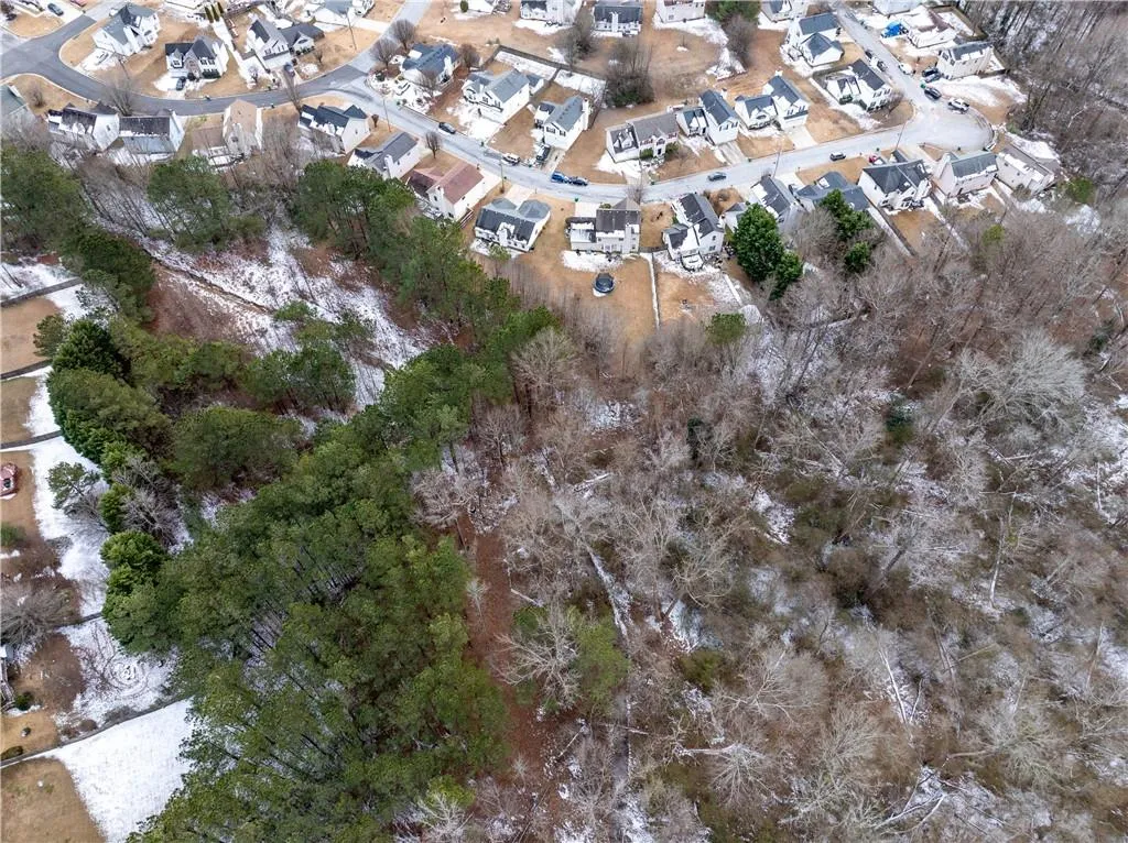 Decatur, Georgia 30035, United States, 5 Bedrooms Bedrooms, ,2 BathroomsBathrooms,Residential,Pending,7037