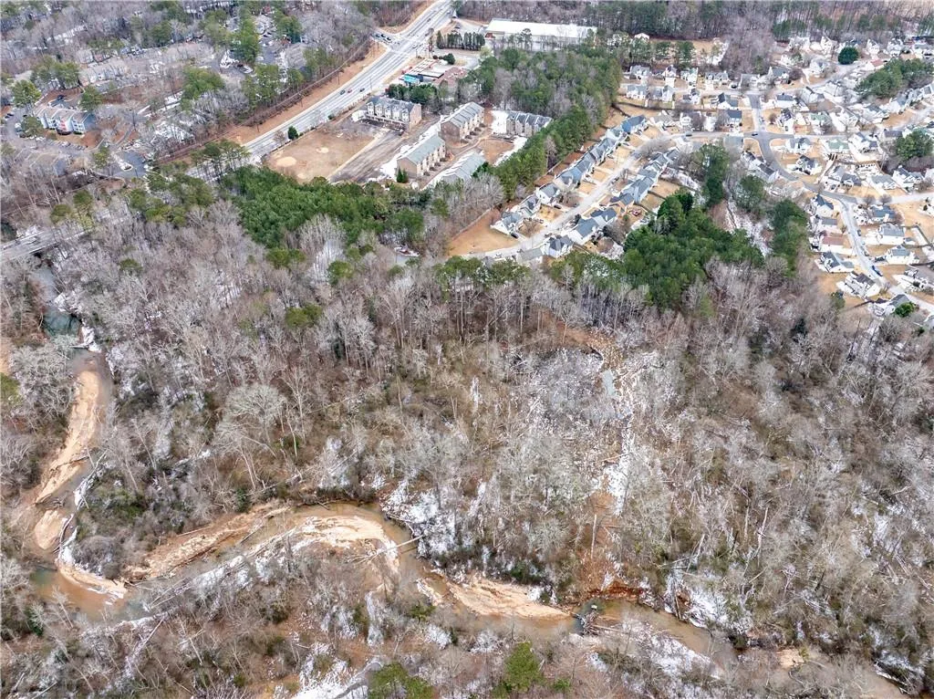 Decatur, Georgia 30035, United States, 5 Bedrooms Bedrooms, ,2 BathroomsBathrooms,Residential,Pending,7037