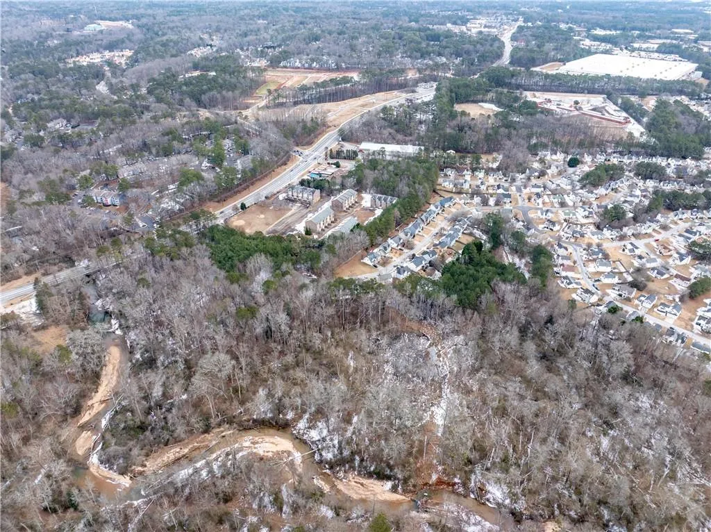 Decatur, Georgia 30035, United States, 5 Bedrooms Bedrooms, ,2 BathroomsBathrooms,Residential,Pending,7037