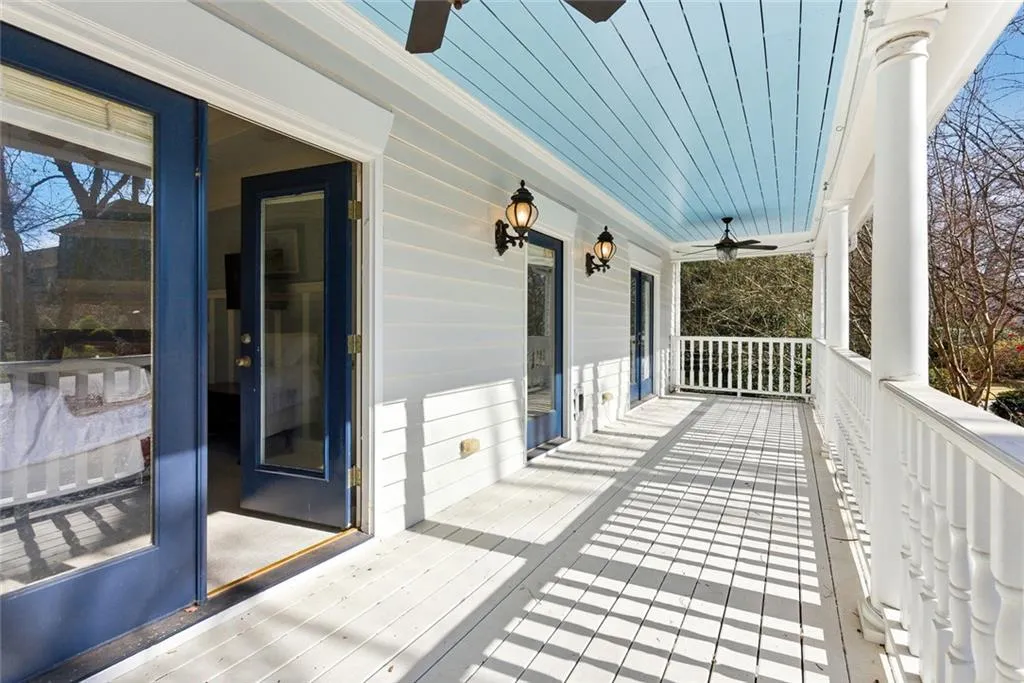 Roswell, Georgia 30075, United States, 5 Bedrooms Bedrooms, ,5 BathroomsBathrooms,Residential,Active,252314