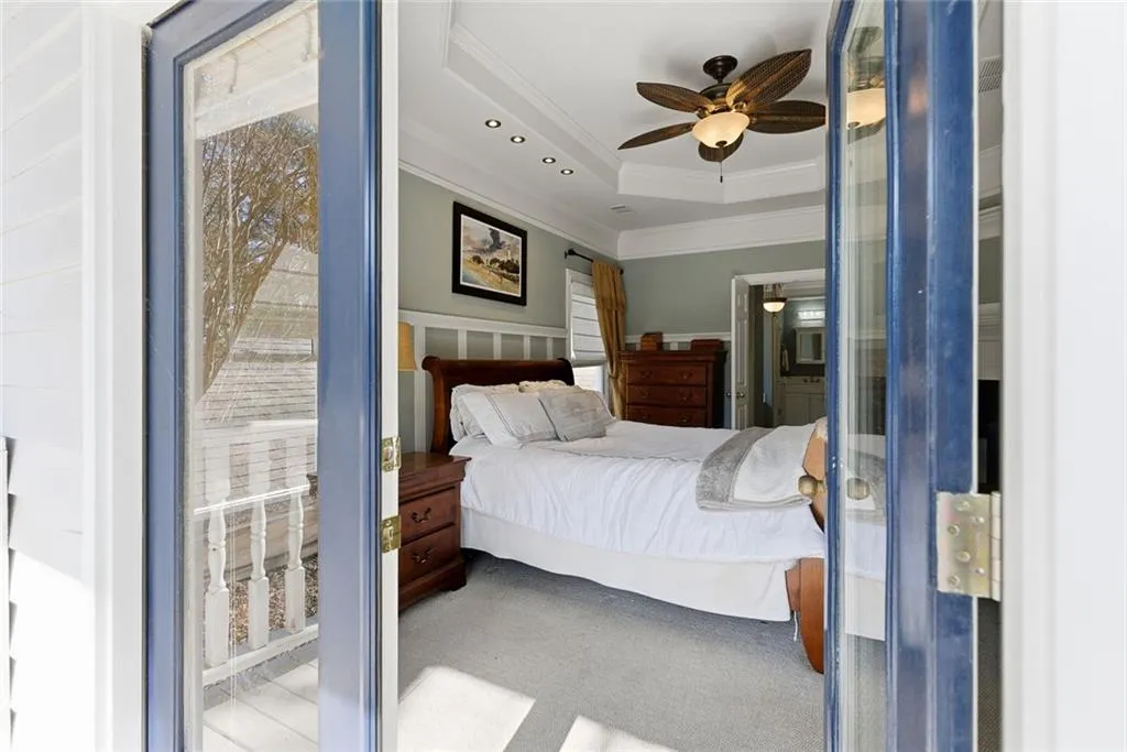 Roswell, Georgia 30075, United States, 5 Bedrooms Bedrooms, ,5 BathroomsBathrooms,Residential,Active,252314