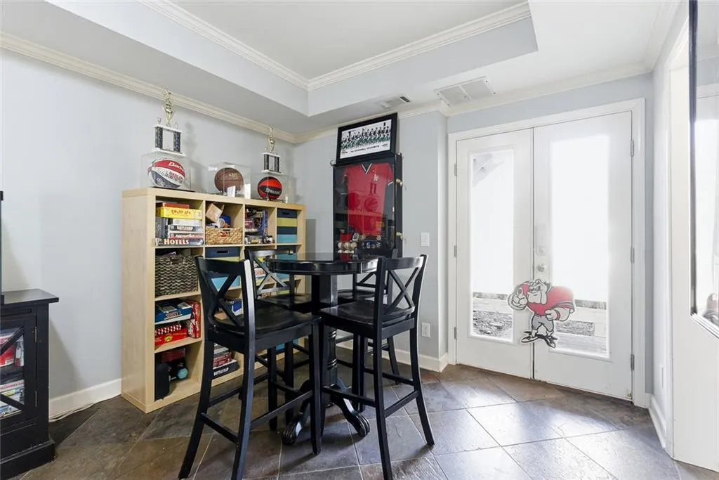 Roswell, Georgia 30075, United States, 5 Bedrooms Bedrooms, ,5 BathroomsBathrooms,Residential,Active,252314