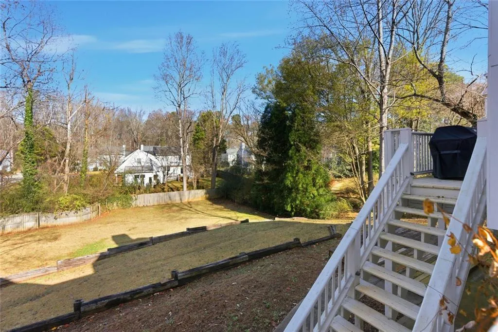 Roswell, Georgia 30075, United States, 5 Bedrooms Bedrooms, ,5 BathroomsBathrooms,Residential,Active,252314