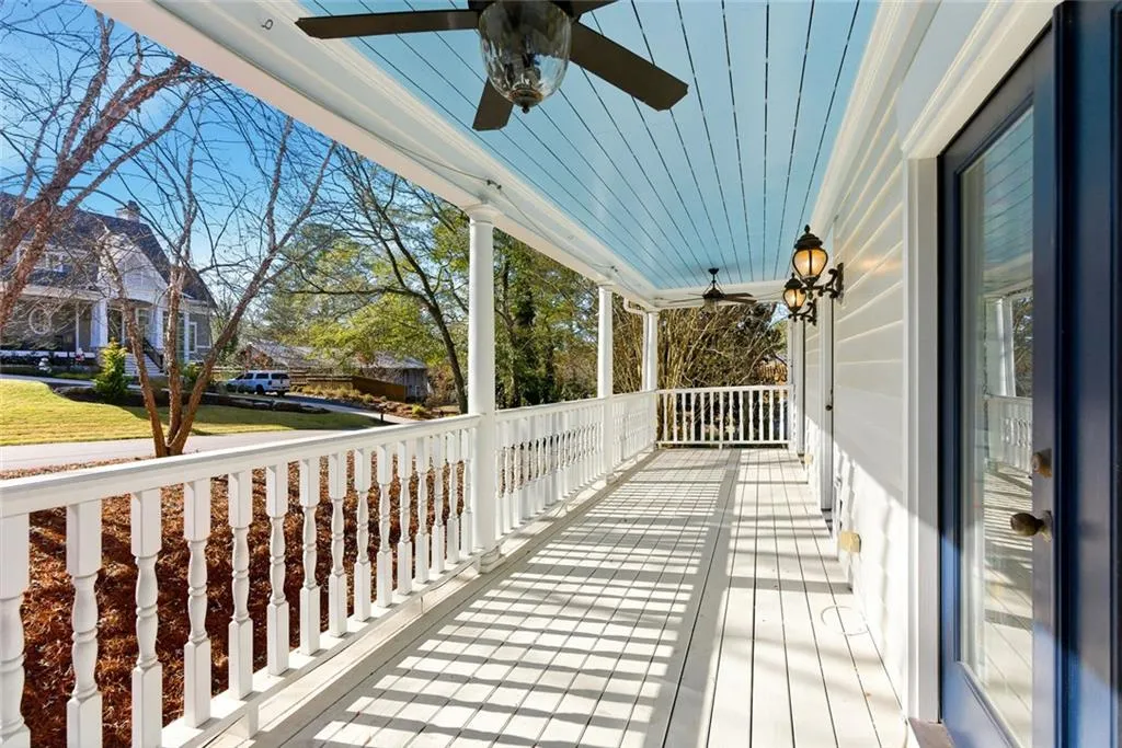 Roswell, Georgia 30075, United States, 5 Bedrooms Bedrooms, ,5 BathroomsBathrooms,Residential,Active,252314