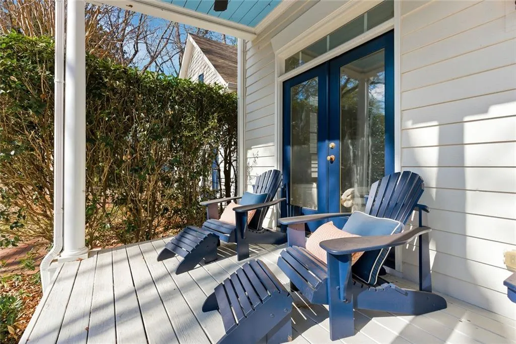 Roswell, Georgia 30075, United States, 5 Bedrooms Bedrooms, ,5 BathroomsBathrooms,Residential,Active,252314