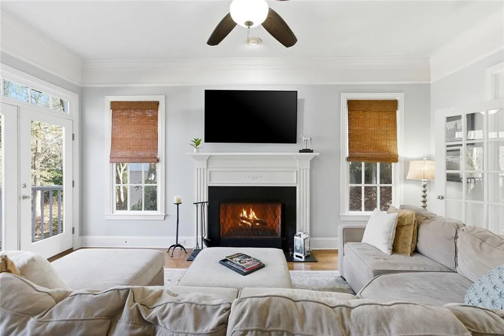 Roswell, Georgia 30075, United States, 5 Bedrooms Bedrooms, ,5 BathroomsBathrooms,Residential,Active,252314