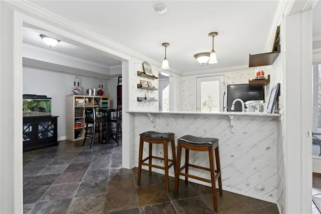 Roswell, Georgia 30075, United States, 5 Bedrooms Bedrooms, ,5 BathroomsBathrooms,Residential,Active,252314