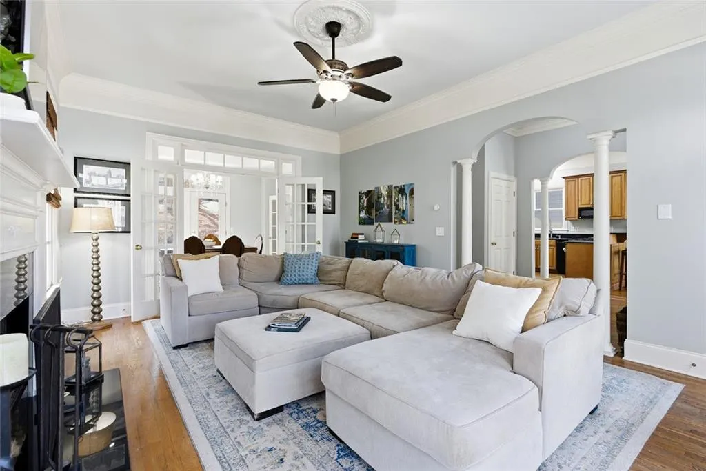 Roswell, Georgia 30075, United States, 5 Bedrooms Bedrooms, ,5 BathroomsBathrooms,Residential,Active,252314