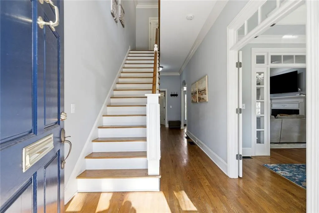 Roswell, Georgia 30075, United States, 5 Bedrooms Bedrooms, ,5 BathroomsBathrooms,Residential,Active,252314