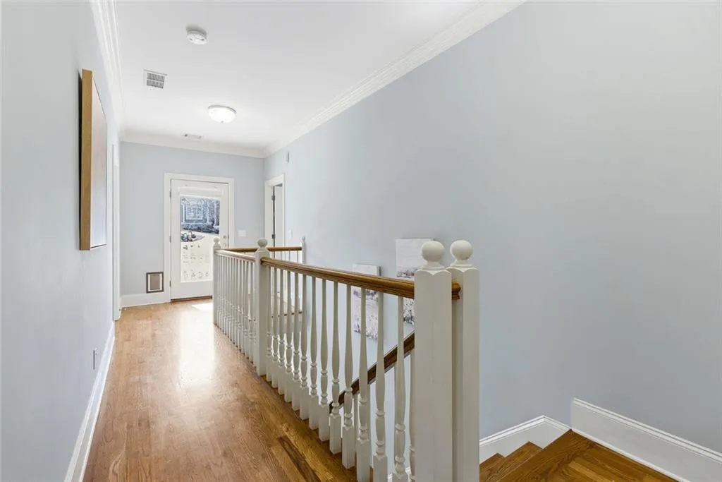 Roswell, Georgia 30075, United States, 5 Bedrooms Bedrooms, ,5 BathroomsBathrooms,Residential,Active,252314