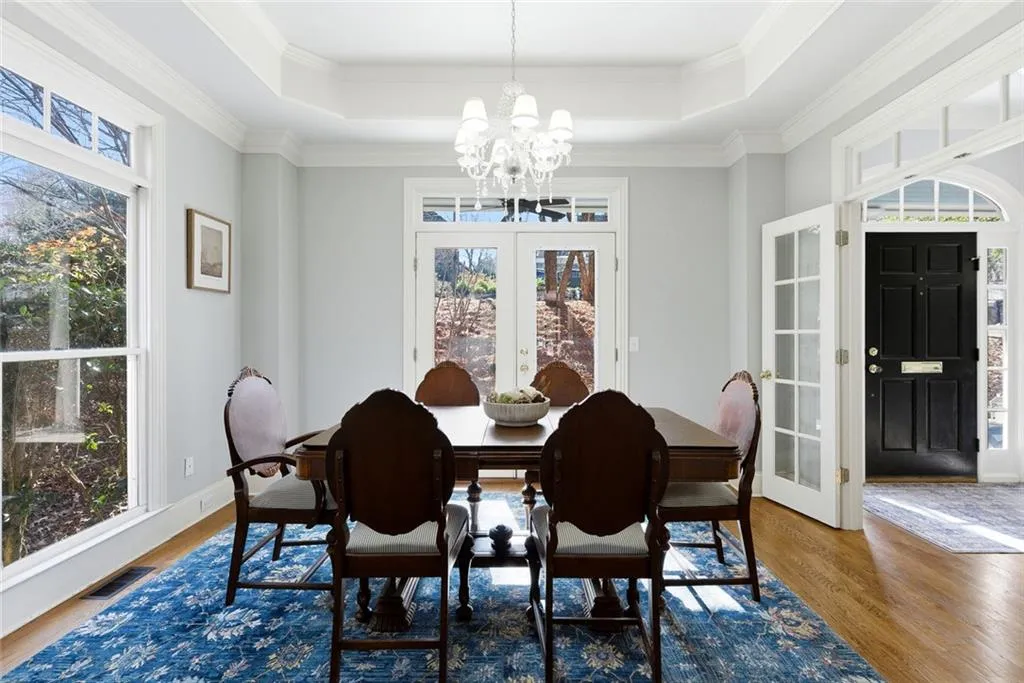 Roswell, Georgia 30075, United States, 5 Bedrooms Bedrooms, ,5 BathroomsBathrooms,Residential,Active,252314