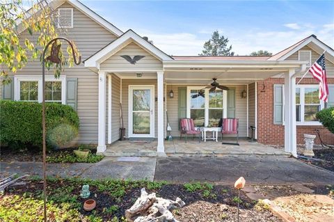 A home in Locust Grove