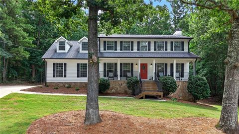 Homes For Sale - 381 Country Lake Drive<br/> Mcdonough, GA 30252