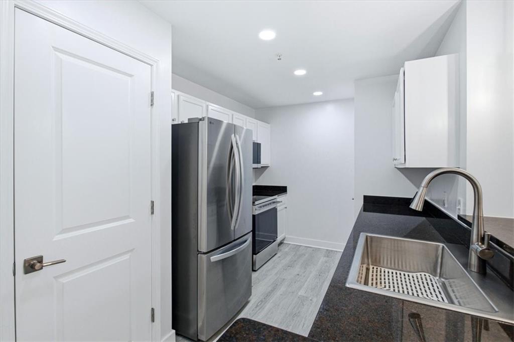 3040 Peachtree Road NW 313