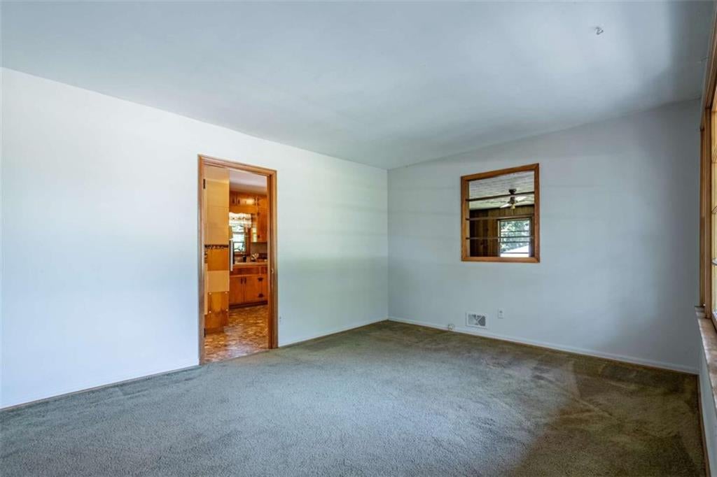 3732 Debbie Lane