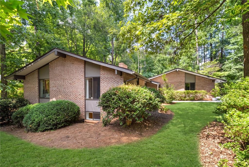 910 Freemanwood Lane