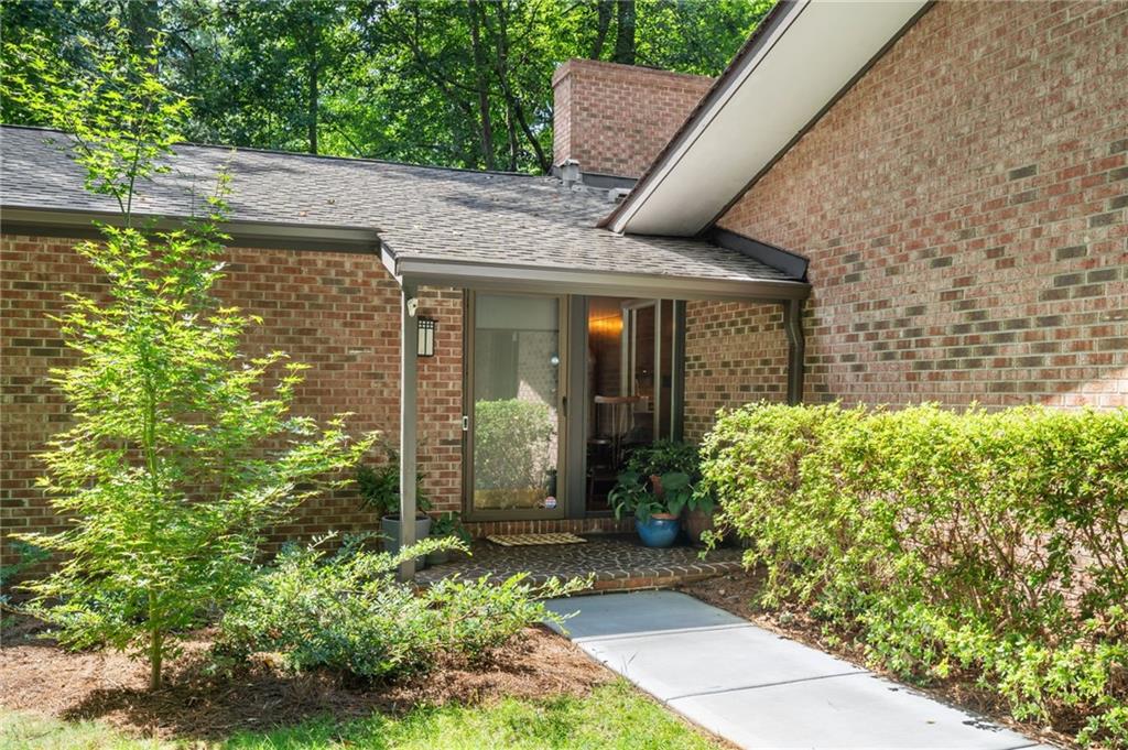 910 Freemanwood Lane