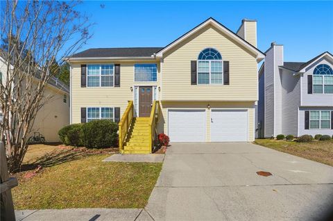 Homes For Sale - 2631 S Hills Hls<br/> Riverdale, GA 30296