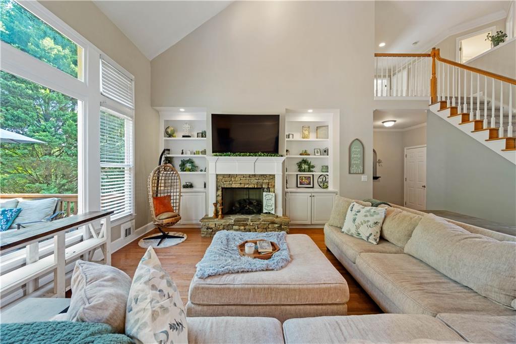 801 Windsor Ridge