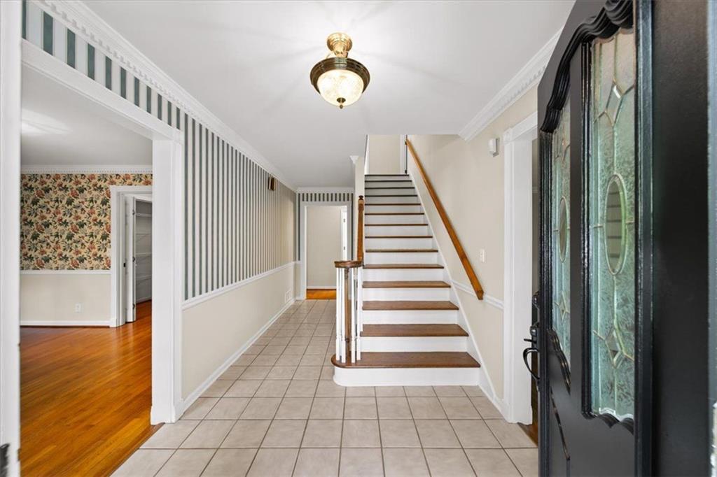 2179 MOUNTCLAIRE Court