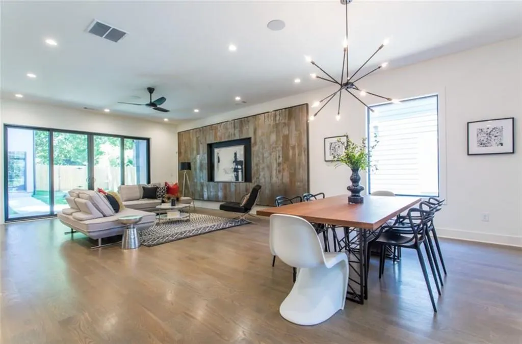 Atlanta, Georgia 30307, United States, 3 Bedrooms Bedrooms, ,3 BathroomsBathrooms,Residential,Coming Soon,220144